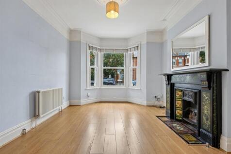 FOR SALE - St Albans Avenue, W4