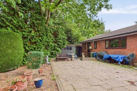 CAM03582G0-PR0140...