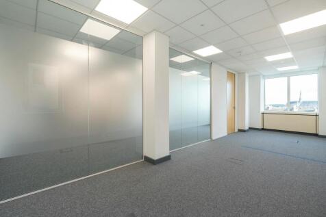 IW221024GKA207.jpg