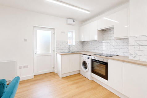 Kitchen - Angle 2