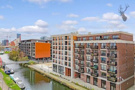 Torchbearer External 1.jpg