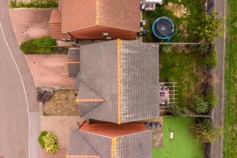 64 De Montford Gardens (Boston)-4