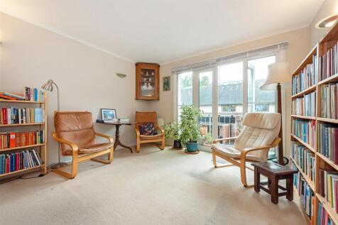 Sitting/Dining Room