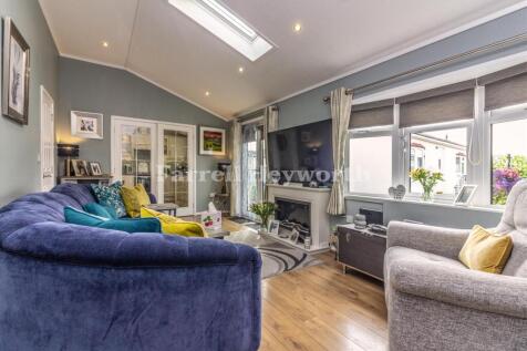 Lounge b
