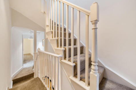 1383990-19-692d68...