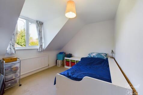 CAM02127G0-PR0207-STILL018