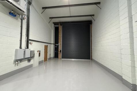 Unit 26 Nuffield Way interior IMG_1516.JPG