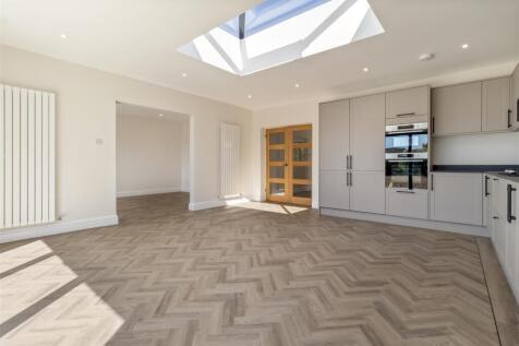 116 Littlehampton Road - NEW-011.JPG
