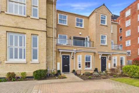 Lowestoft, NR33 - property photo