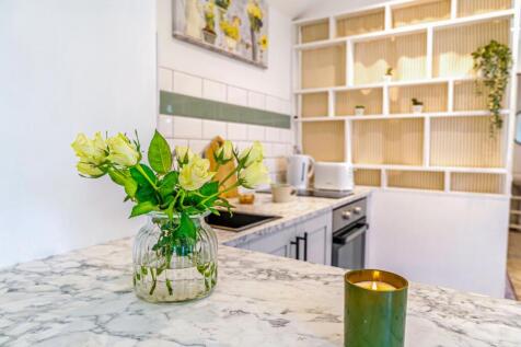 Annexe - Fully fitted kitchen