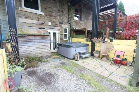 Driveway / Rear Yard