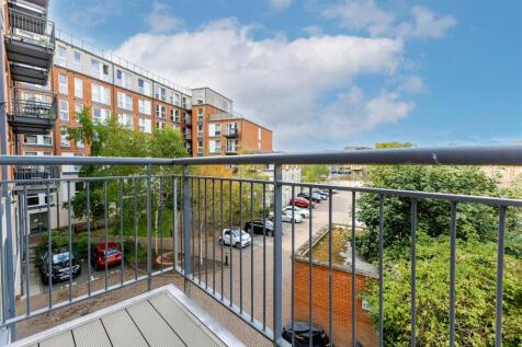 Balcony 1.jpg
