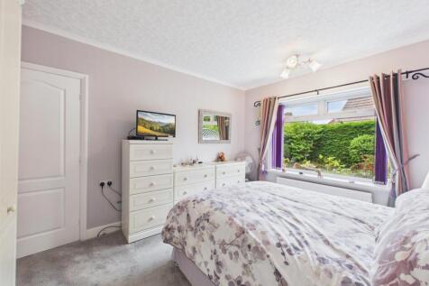 Bedroom: