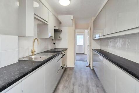 Meadow Lane, Houghton Regis, LU5 photo 3