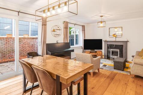 Lounge / Diner