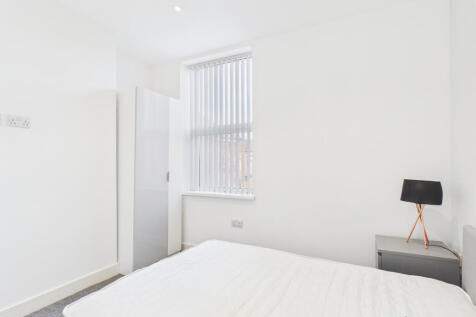 Luxury En-Suite Room to Let