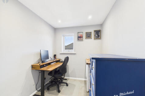 CAM03218G0-PR0831-STILL002