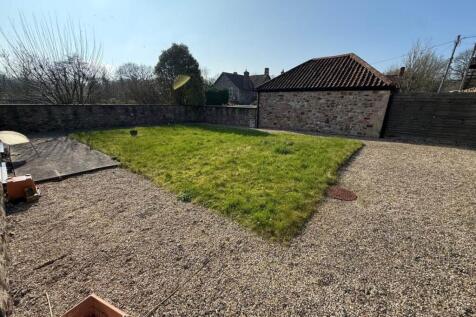 COMMUNAL GARDEN 