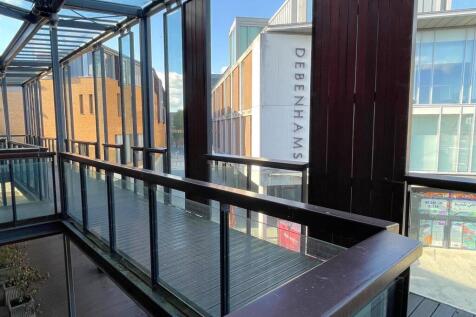 Covered Walkway to Flat