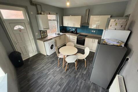 Doncaster Road, Barnsley photo 4