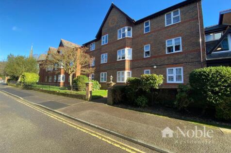 2-bed house on Eastfield Road, Brentwood, £1,250/mo