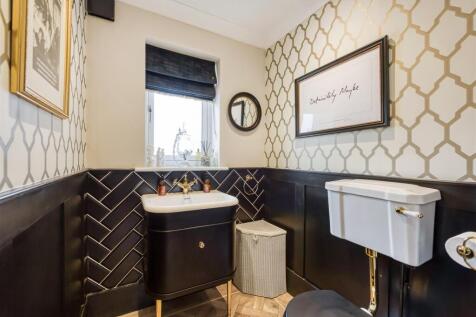 34 Post Office Road-cloaks.jpg