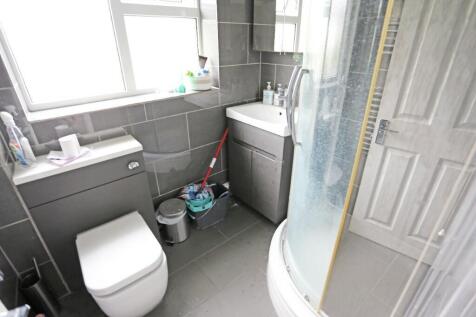 Howell Close, Romford, London, RM6 photo 4