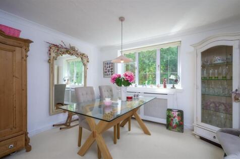 Seasons dining room.jpg