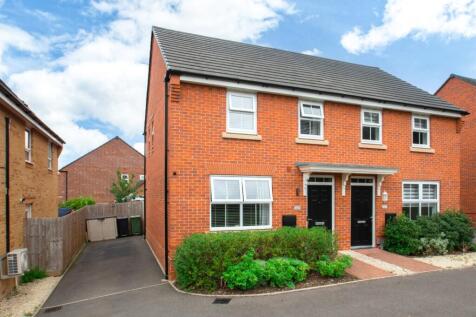 Redditch, B98 - property photo