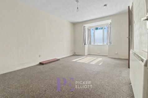 Rochester Close, Nuneaton, CV11 photo 5