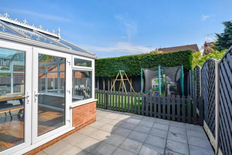 11 Penleigh Gardens-External (3).jpg