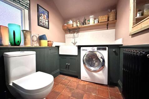 Ground Floor W.C/ Utility 501