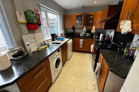 Nadine Street, Salford, M6 5WG photo 3