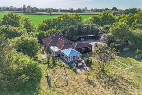 Dereham, NR20 - property photo