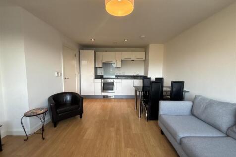 Lexington Court, Salford Quays photo 3
