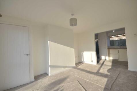 Thoresby Avenue, Tuffley, Gloucester, GL4 photo 4