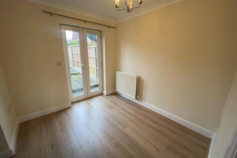 Bunneys Meadow, Hinckley, LE10 photo 4