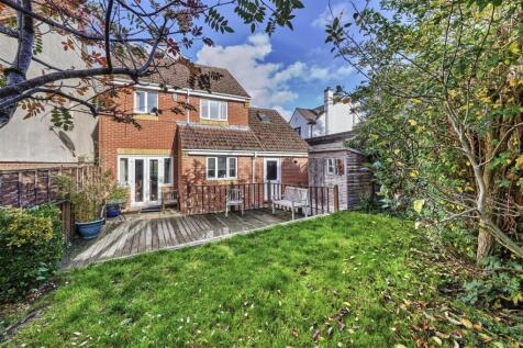 8 Jennings Close Higham-19.jpg