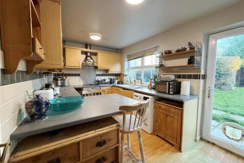 23 Mill Farm Close (4).jpeg