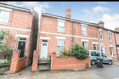 8 Bedroom Semi-Detached in WR1 1PP
