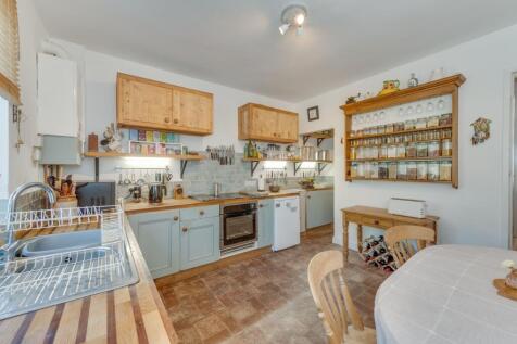 KITCHEN/DINER AND LOUNGE