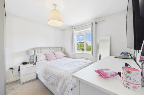 CAM02909G0-PR0479-STILL002