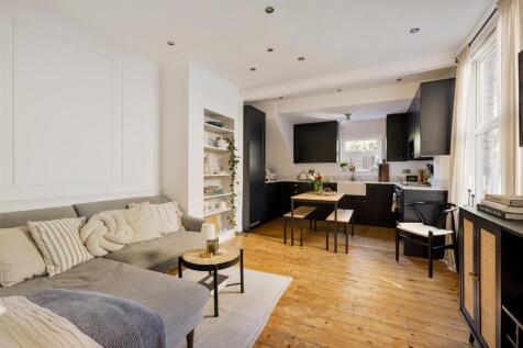 Albert Road, E10