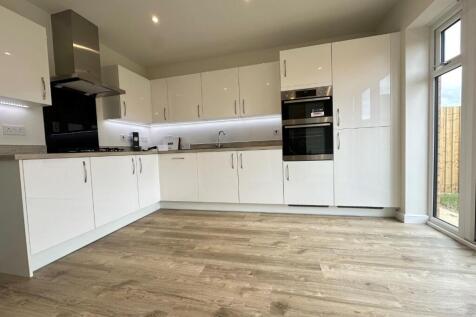 Jubilee Road, Duston, Northampton photo 3