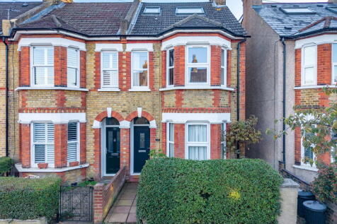 Keston, BR2 - property photo