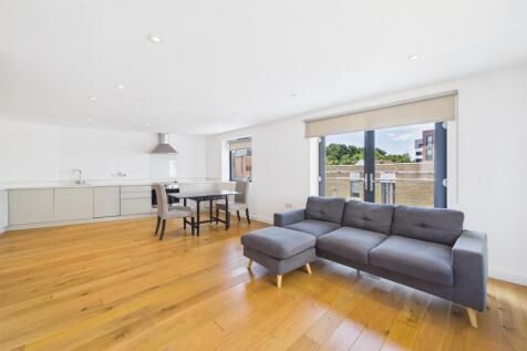 Living Room / Kitche