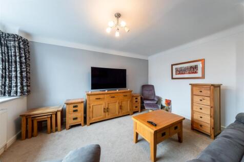 70 Meadow Lane-009.JPG