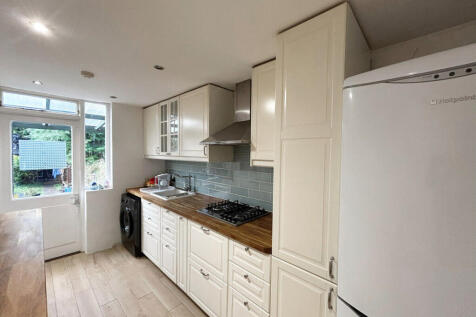 Rutland Road, HARROW photo 2
