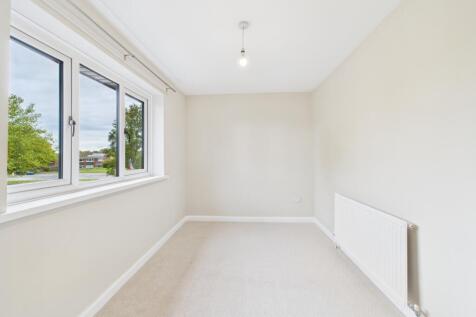 CAM02023G0-PR0178-STILL038