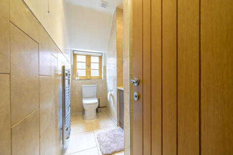 En-Suite to Bedro...